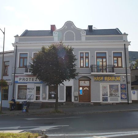 Apartamenty Ostrowiec - Pokoje Goscinne Centrum Островец-Свентокшиский Экстерьер фото