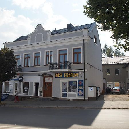 Apartamenty Ostrowiec - Pokoje Goscinne Centrum Островец-Свентокшиский Экстерьер фото